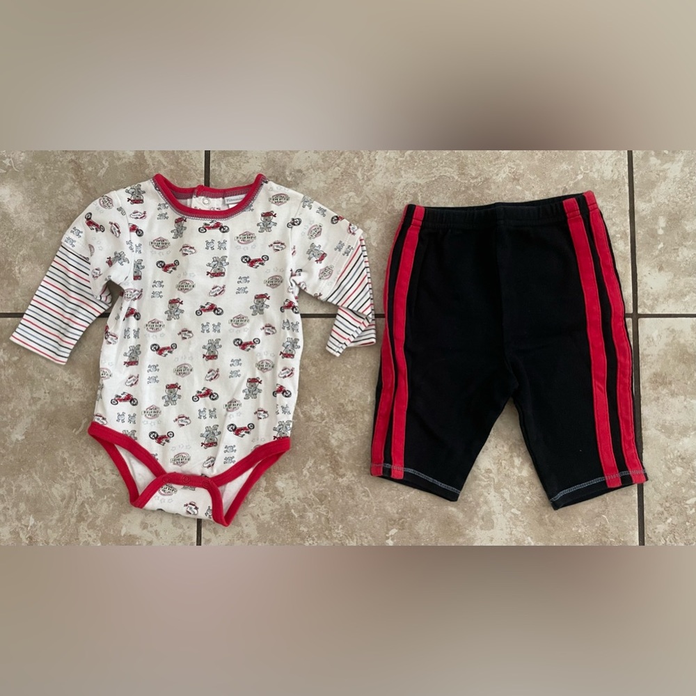 6 Months Vitamin Baby outfit